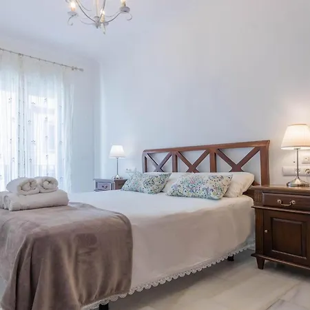 Vive Junto A Estacion Y Centro